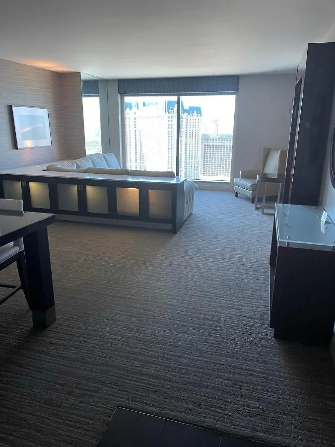 Suites At Elara Las Vegas Strip-No Resort Fees מלון דירות