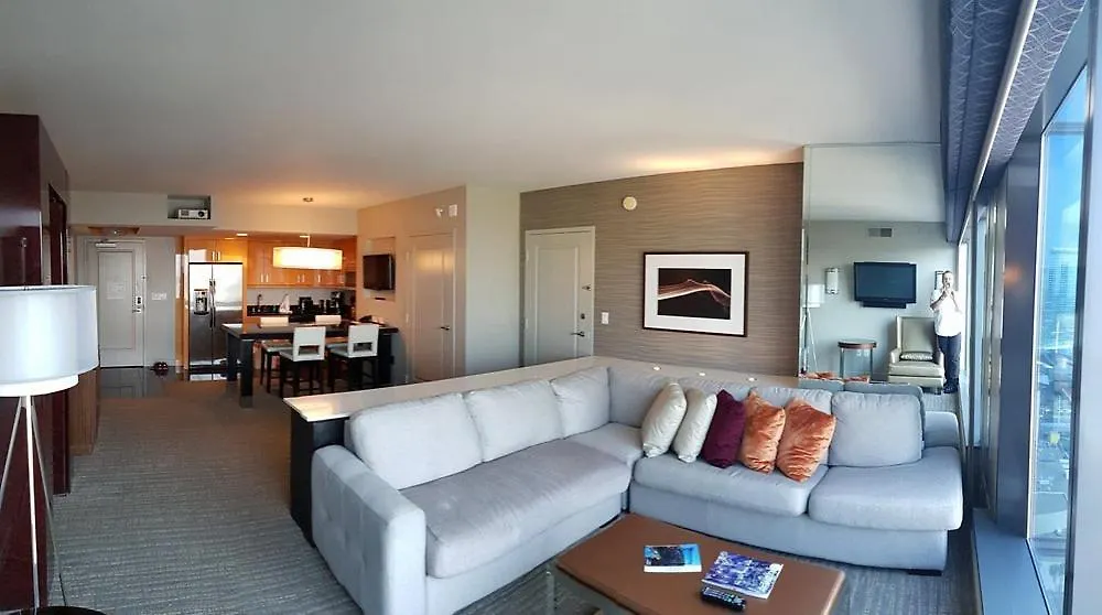 Suites At Elara Las Vegas Strip-No Resort Fees 4*,  ארצות הברית